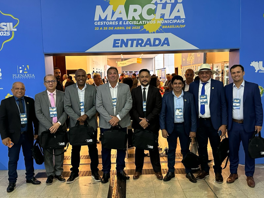 Presidente Max Fleury e vereadores da Câmara de Araguaína participaram da XXIV Marcha dos Gestores e Legislativos