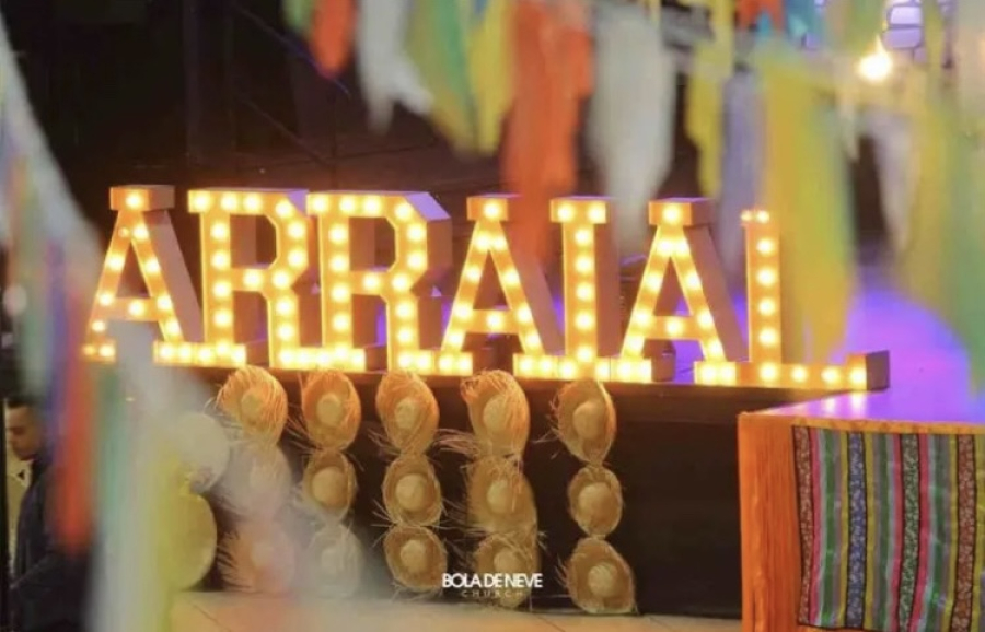 “Arraiá dos Santos”: Festa junina promovida por igreja evangélica reacende debate sobre limites da contextualização cristã