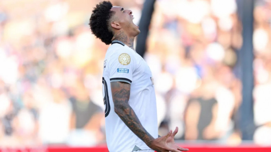 Botafogo choca o mundo, vence PSG e repercute na imprensa internacional: “Porrada histórica”
