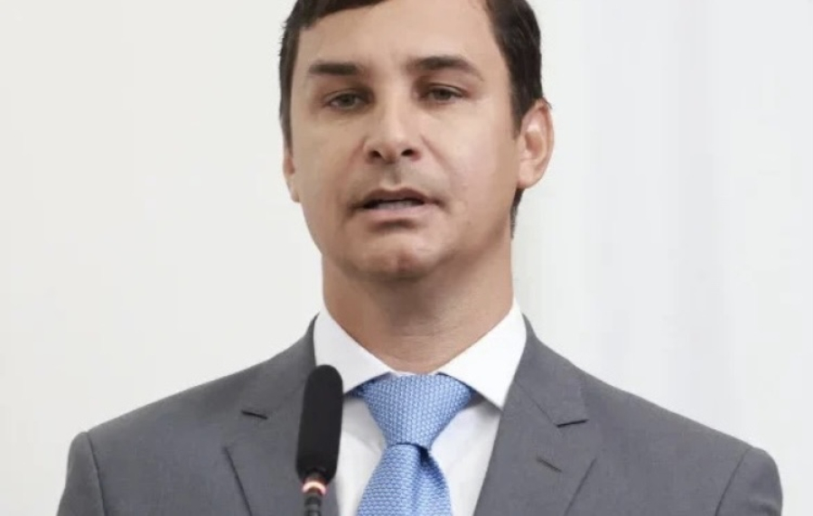 Carlos Eduardo Velozo assume Prefeitura de Palmas e garante continuidade da gestão