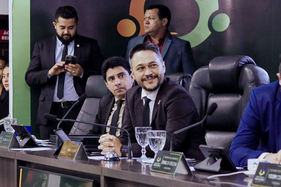 Max Fleury aprova em Araguaína lei que cria Campanha Permanente de Sensibilização à Vacinação