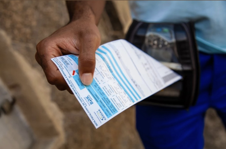 Governador suspende reajuste de 9,37% na conta de água e esgoto no Tocantins