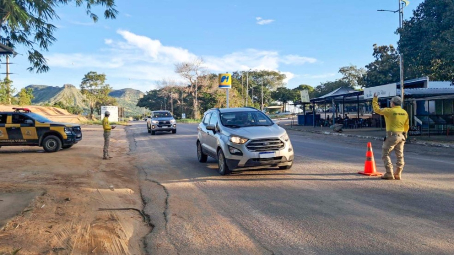 Operação Semana Santa aborda 1,4 mil veículos e prende motorista por embriaguez no Tocantins