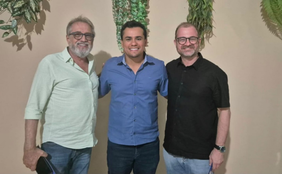 MÉDICO HUGO MENDES DECLARA APOIO À PRÉ-CANDIDATURA DE LUCAS CAMPELO À CÂMARA FEDERAL