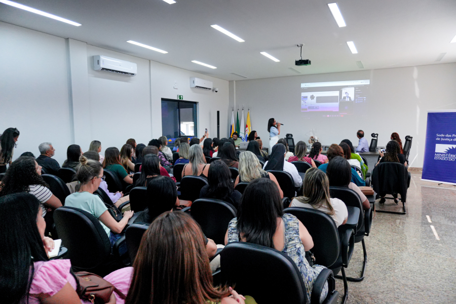 ESCOLA É ALERTADA: FORMAÇÃO EM ARAGUAÍNA PREPARA PROFISSIONAIS PARA IDENTIFICAR E COMBATER ABUSO CONTRA CRIANÇAS
