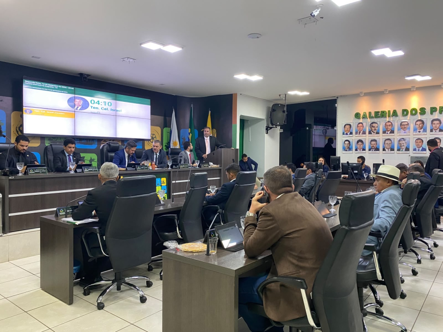 Câmara de Araguaína aprova projetos de Max Fleury que incentivam doação de sangue e integração entre gerações