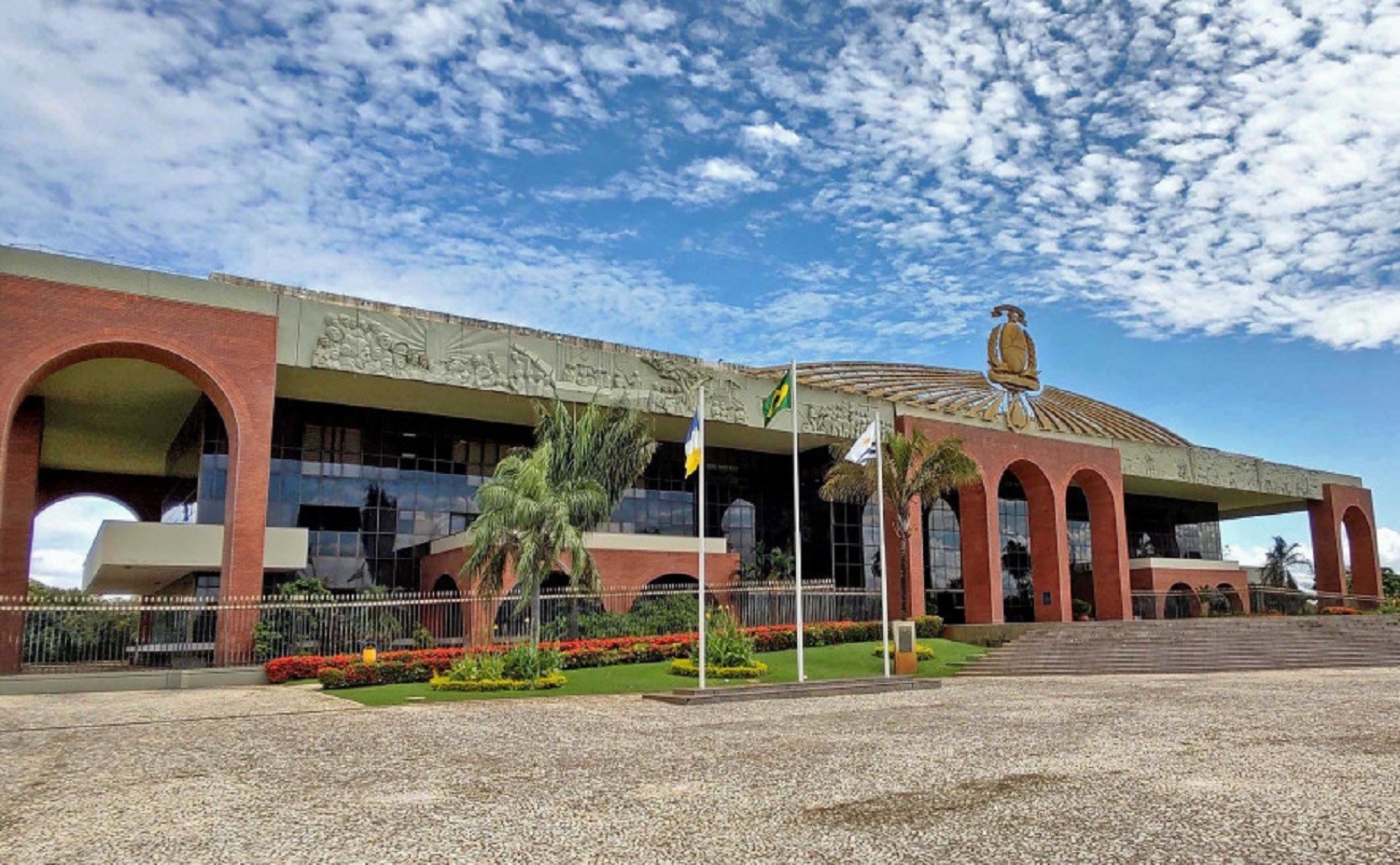 Servidores estaduais do TO terão quatro dias de folga com transferência no ponto facultativo
