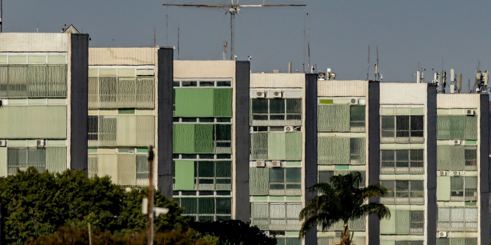 Contas do governo têm superávit de R$ 4,8 bilhões em setembro